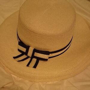 Elegant Cream Straw Hat with Black Ribbon